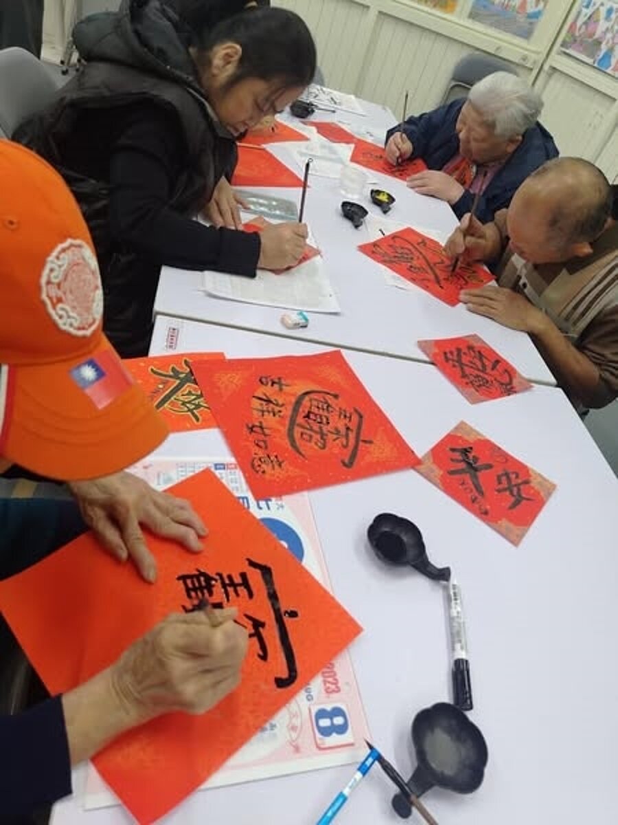 桂林里-動健康+春聯揮毫