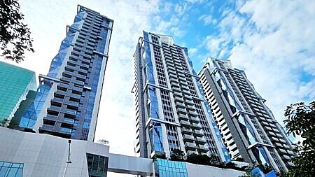 台北星鑽前身是正義國宅,都更後國產署分回20戶,本次共拿出18戶標售,都是高樓層、一層一戶或一樓雙併,單戶底價最低3億元起跳。圖∕本報資料照片