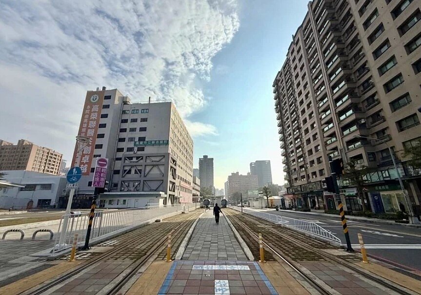 2024年輕軌宅交易量年增約3.7%,而全線最熱門的交易站點,由「聯合醫院站」以交易佔比7.1%,登上年度人氣王寶座。圖/台灣房屋集團趨勢中心提供