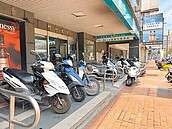 開放騎樓停車　因地制宜生亂象