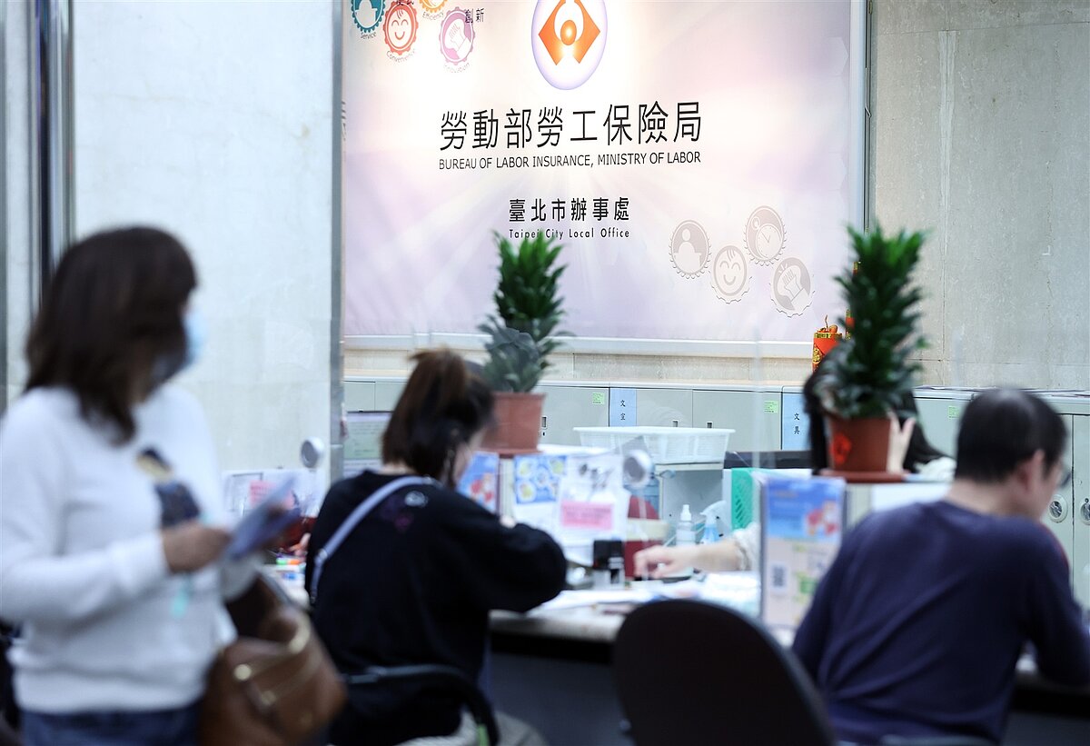 勞保連八年收支失衡。 聯合報系資料照片