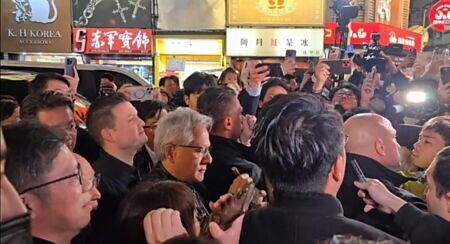 
2025台北國際連鎖加盟春季展14日開展，隨AI教父黃仁勳掀起夜市經濟熱潮，小額攤車連鎖加盟品牌成為展覽新焦點。圖∕本報資料照片
