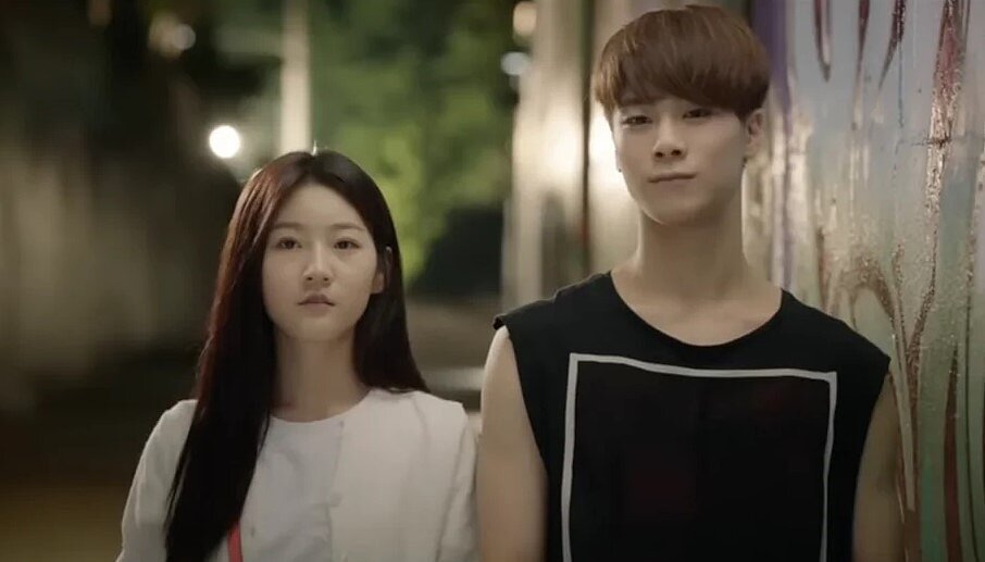 金賽綸(左)與文彬。圖/摘自YouTube