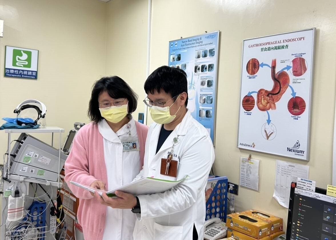 胃逆流性食道炎是指胃酸或胃內容物反流至食道、口腔，造成食道黏膜發炎或損傷的一種病症。圖：部桃提供