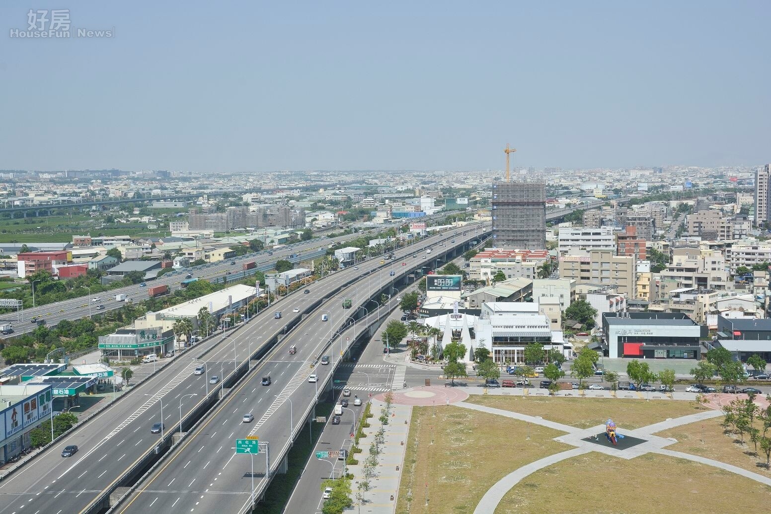 台中十二期重劃區,東西向快速公路快官霧峰線,台中房市情境圖。(好房News記者 陳韋帆/攝影)