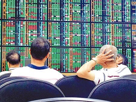 電子股領跌,台股走弱,分析師指出,大盤本周將受到美股超級財報周、台指期結算等內外因素影響。 圖/本報資料照片