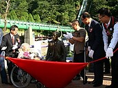 感念「白冷圳之父」磯田謙雄貢獻　雕像15日亮相