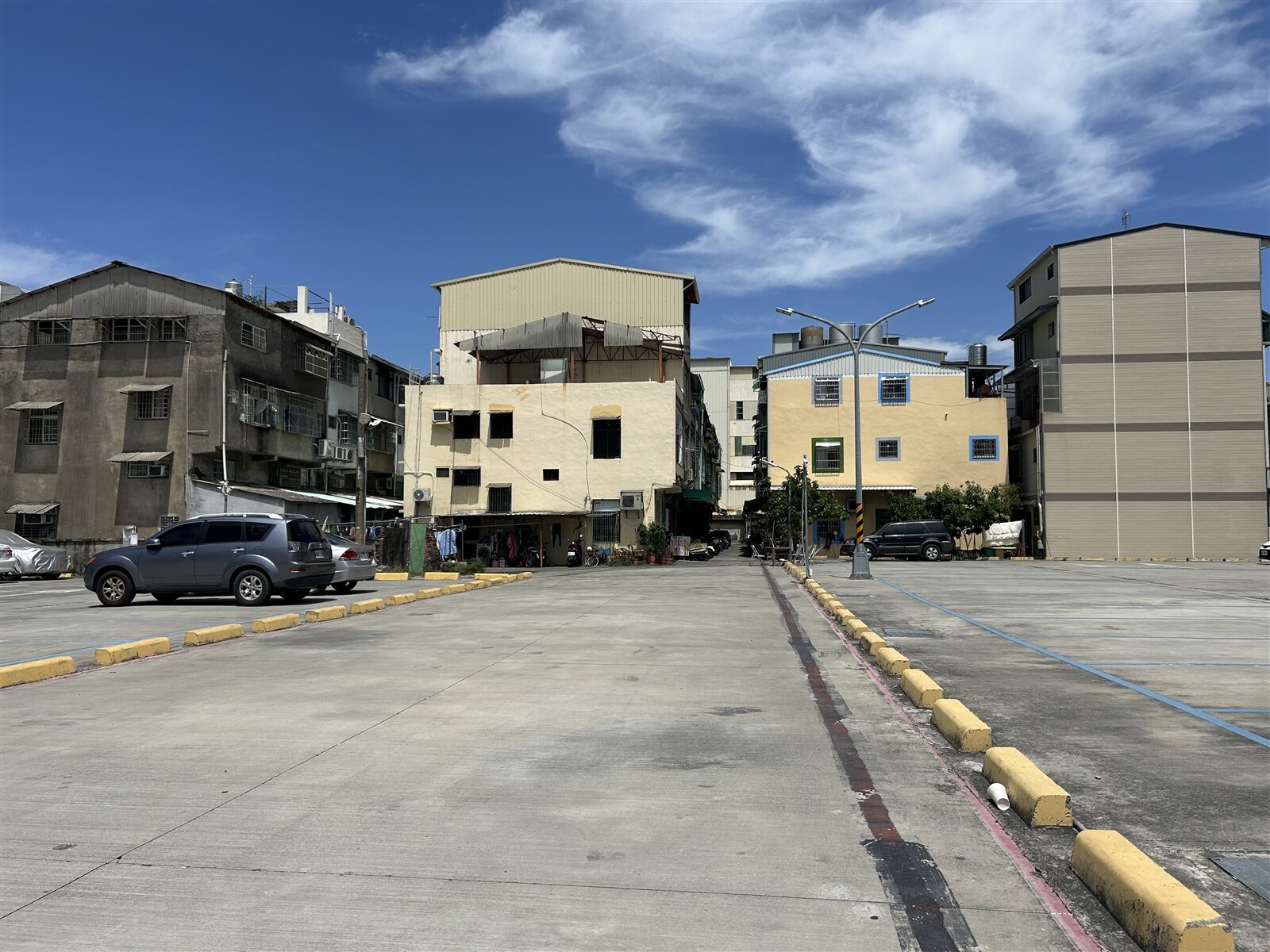 「林德官公有眷舍區」都更案計畫在廣州一街16巷口興建立體停車場,記者徐白櫻/攝影