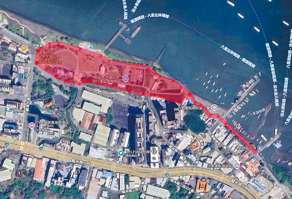 新北市政府公告自6月1日起,淡水老街、八里老街、新月橋與熊猴森樂園4大熱門地點全面禁止「微型電動二輪車」進入。圖為八里老街(八里渡船頭至觀海大道沿河岸段)禁止進入範圍。(新北市高灘處提供/張鎧乙新北傳真)