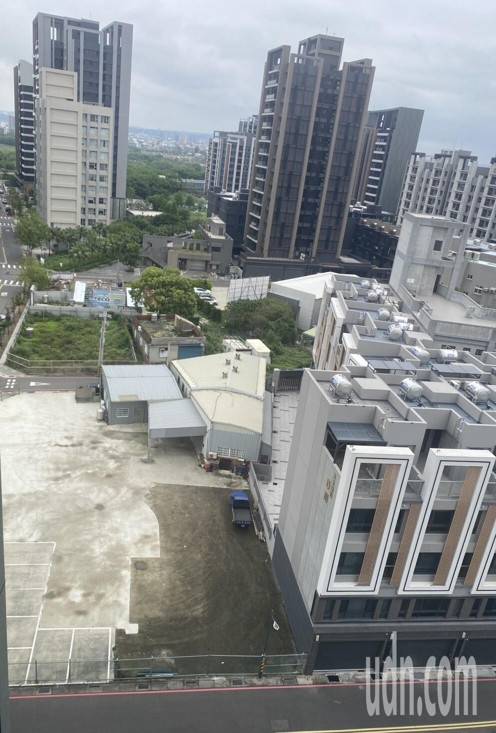 新竹市政府日前公告114年度逾期未辦繼承登記不動產，共計有2122筆土地、99棟建物，公告現值合計超過37億元，其中，單筆最高價值高達3.9億元。（示意圖）記者王駿杰／攝影 