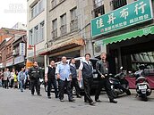 大同區永樂市場纜線清空　天際線變美了