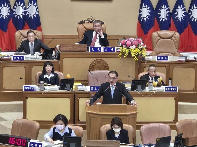 市長侯友宜在議會施政報告時，表態支持，宣布明年會成立長照專責機關「高齡長期照顧處」。圖／記者江婉儀攝影
