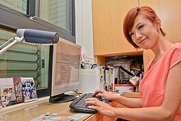 在婚後擁有私人空間其實不是難事，廖盈婷與先生Shawn一人擁有一個屬於個人的小角落，無論是工作、思考、看書，都可以讓自己在心靈上充電滿分。（圖文／好房News記者陳韋帆）