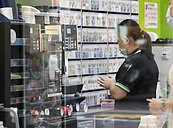 超商1食物「貼滿特價」仍滯銷　網曝：跟以前不能比