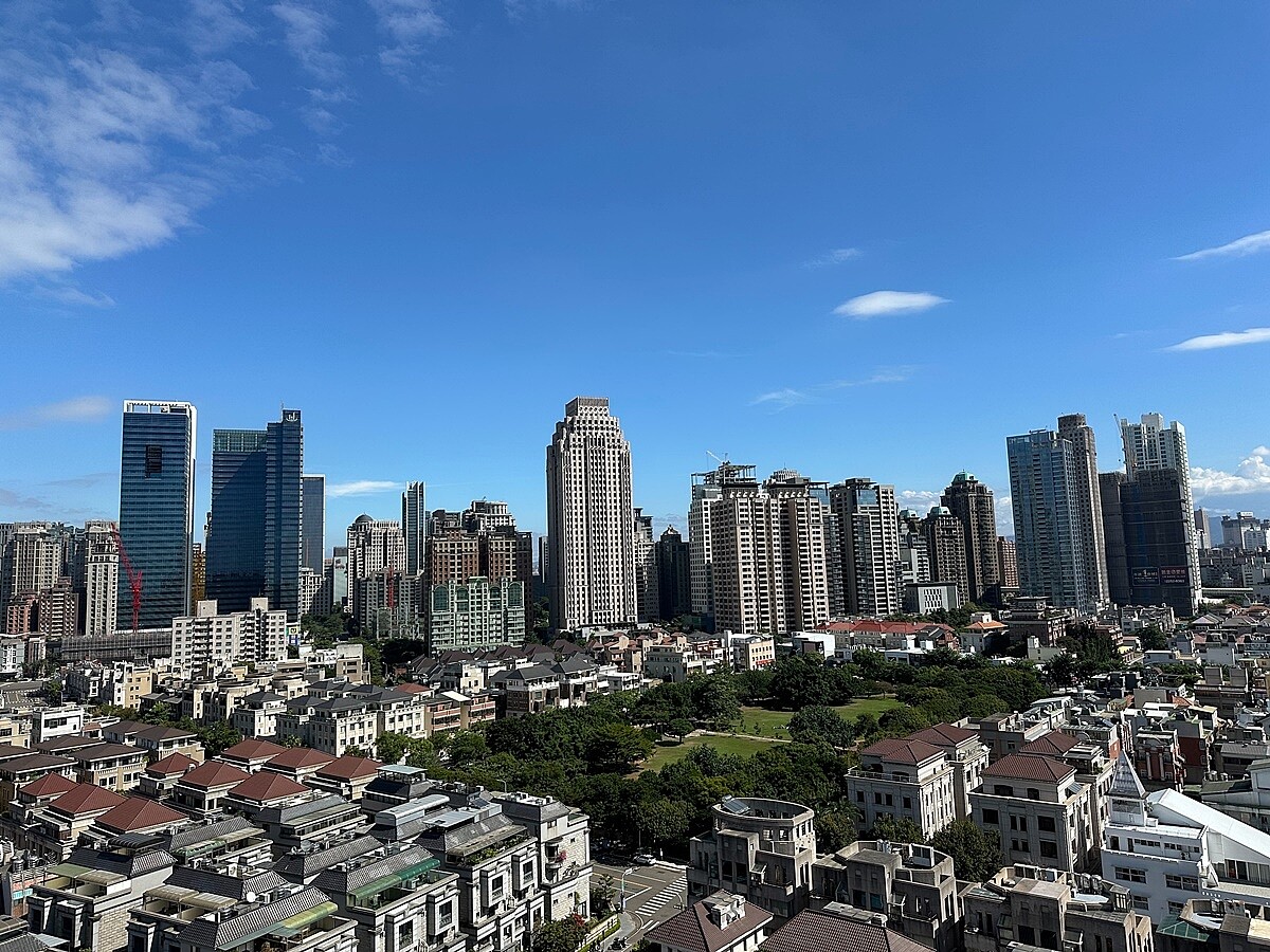 儘管房市受到多重因素影響進入冷靜期,不過億元以上交易仍吸引高資產族群關注。圖/好房網News記者林和謙/攝
