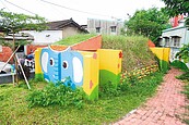 民房包覆防空洞　變身休閒場所