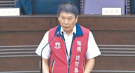 桃園市地稅局長姚世昌說,桃園積極輔導下,民眾適用自用住宅稅率而完成遷籍者達61%,但仍有約5.5萬戶尚未遷籍,已向中央反映新制上路民眾來不及因應,希望放寬期限。(蔡依珍攝)