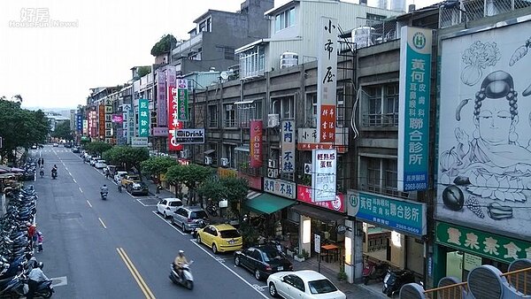 板橋 府中 騎樓 新北(好房News記者蘇彥菱/攝影)