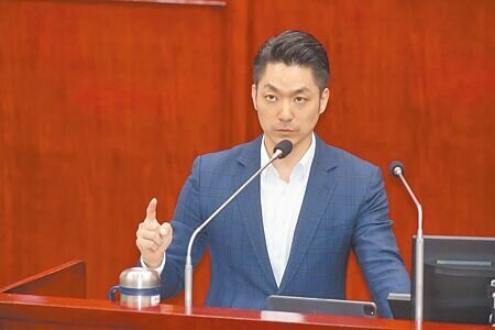 
台北市信義區吳興地區過去4年就發生3次積淹水事件，但排水工程一再因台電管線障礙延宕，甚至近半仍停留在設計或初期施工階段，市長蔣萬安4月30日允諾會要求北市水利處與台電溝通，盡速完成排水工程施作。（杜宜諳攝）
