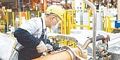 製造業景氣　轉低迷黃藍燈