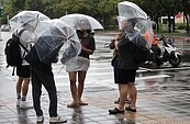 周日首波梅雨鋒面來襲　下周二再變天「雷雨連3天狂炸」