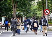 你不及格嗎？勞工平均財富淨值出爐　13％資產逾百萬元