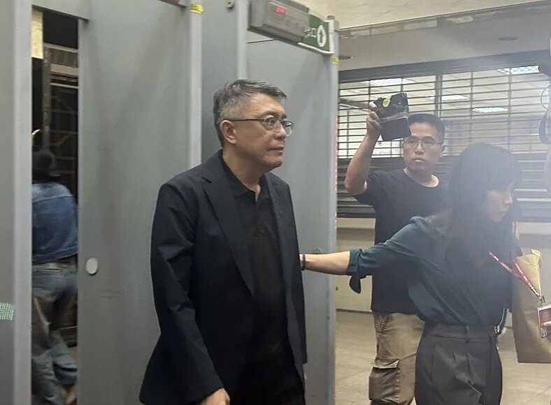 美商建高控股董事總經理周子廸（著西裝者）。記者房荷庭／攝影
