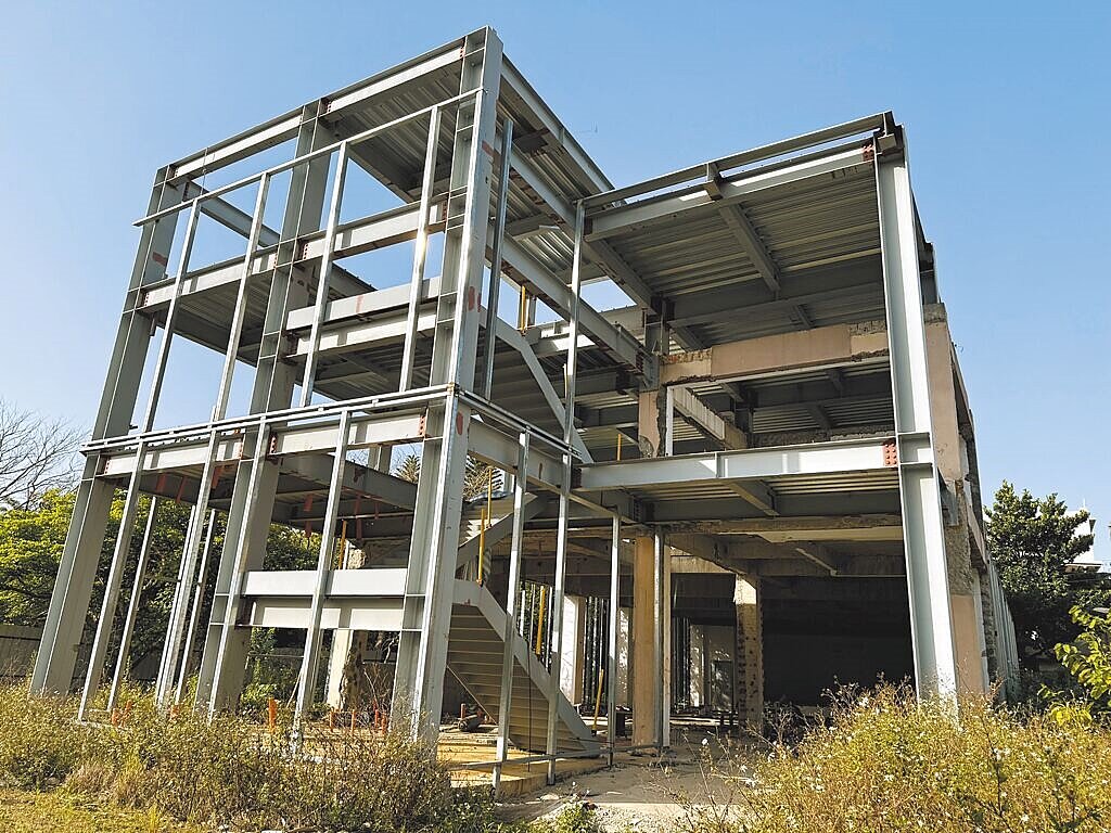 桃園市龍岡、舊明兩座市民增建工程,先前因廠商財務問題導致延宕,桃園市府追加經費,已於4月中開標,力拚今年6月開工。(桃園市民政局提供/姜霏桃園傳真)