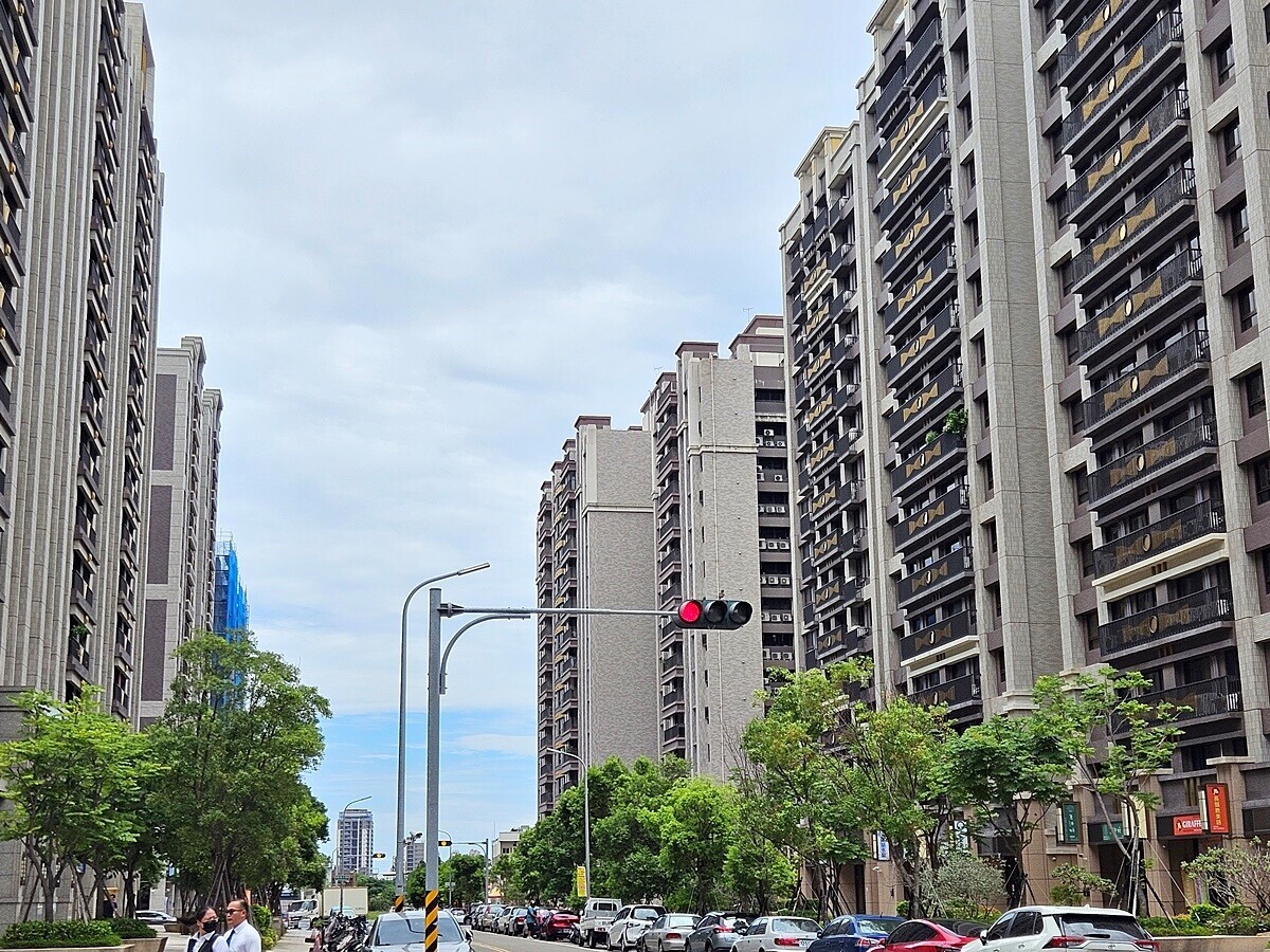 「兩大衝擊」房市後遺症出現？專家：不排除房價「跌到這程度」