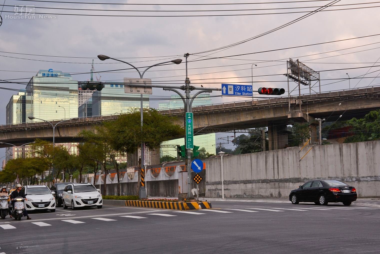汐止區攻略,大同路與樟樹二路交接口,未來台鐵樟樹灣站。(好房News記者 陳韋帆/攝影)