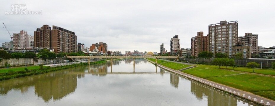 中古屋 水岸宅 (大刊頭)
