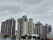 川普關稅重拳打出二手屋賣壓　專家直言房市3要件「都不利」…影響恐達3年