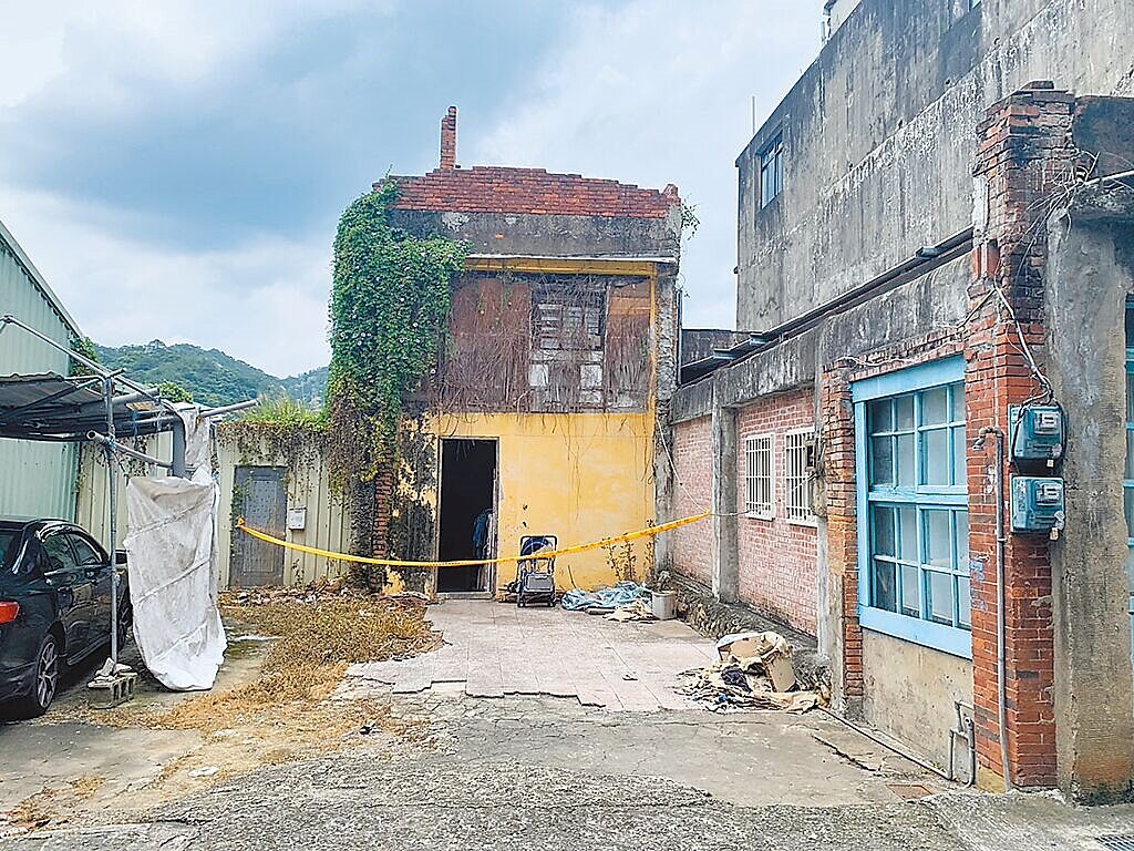 新竹縣關西鎮發生毆打致死案件,56歲葉姓男子4月29日在住家遭不明人士闖入並毆打,送醫急救後仍不幸在5月1日不治。(民眾提供)