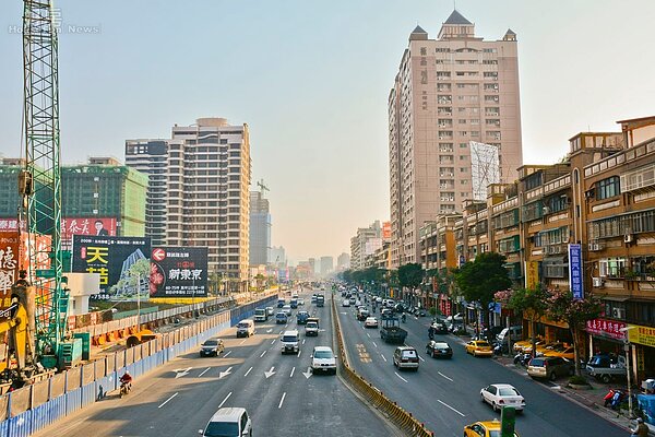 新莊重劃區右,頭前重劃區左。(好房News記者 陳韋帆/攝影)
