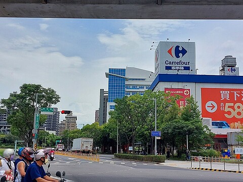 淡水新房vs.桃園市區　哪適合長輩？
