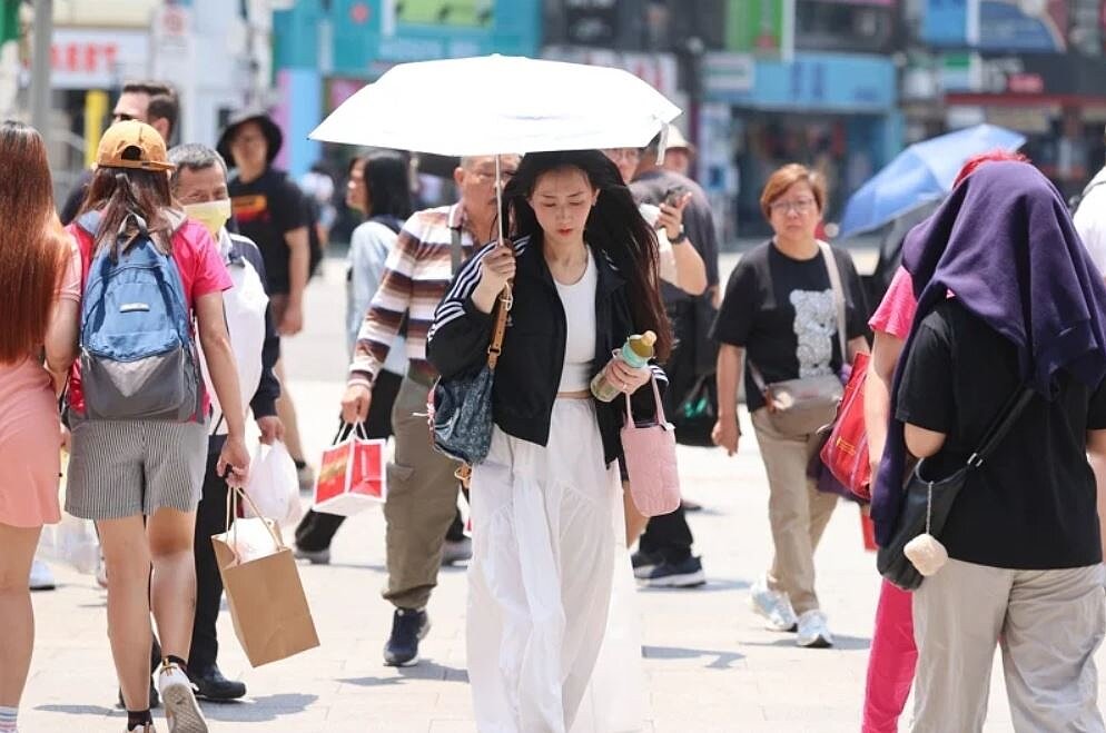 今起天氣好轉一整周,白天高溫炎熱,明起逾30度,要注意防曬。聯合報系資料照