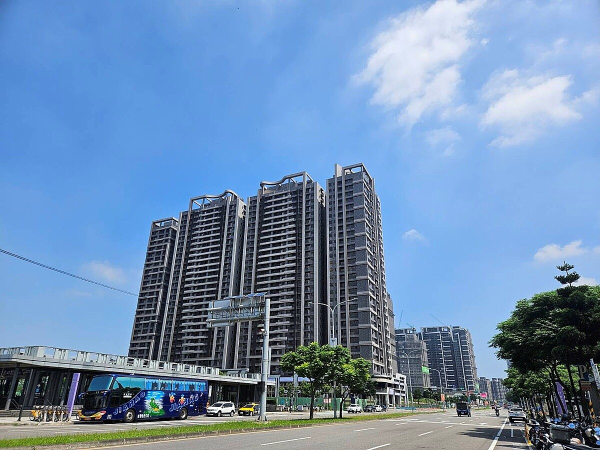 廖廷軒表示，房市冷靜了，市場更安定，現況A7有更多「好物件可挑」，且有三種賣方更會讓利釋出。圖／好房網News記者林和謙／攝