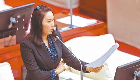 台北市政府從2014年起每月撥給鄰長2000元交通補助費,市議員林杏兒8日提案指出,近幾年交通相關費用及物價均已調漲許多,建議市府應調升補助費。(本報資料照片)