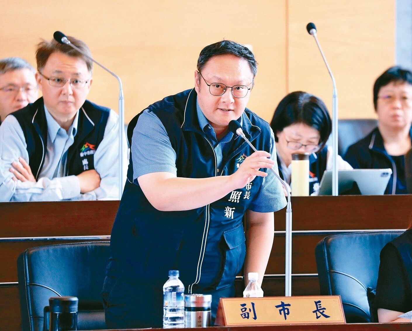 台中市副市長鄭照新認為,強制民眾演練使用防空設施會有民怨,會研議其他方式加強。記者陳敬丰/攝影