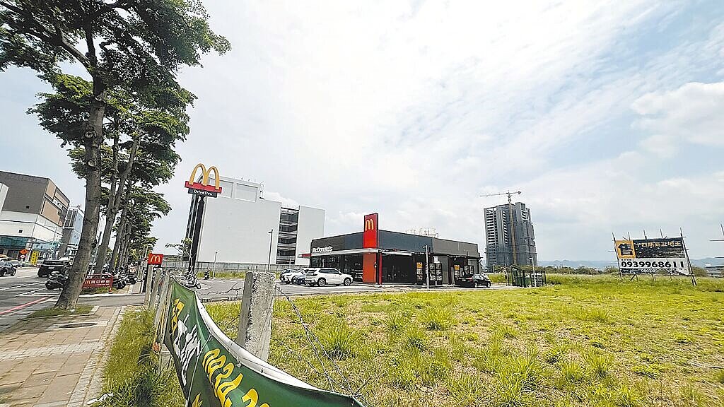 前後兩樣情,第七波信用管制上路後,台中蛋白區土地買賣交易量大減。(鄉林建設提供)