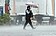 雨勢升級！16縣市豪大雨特報　恐一路下到晚上