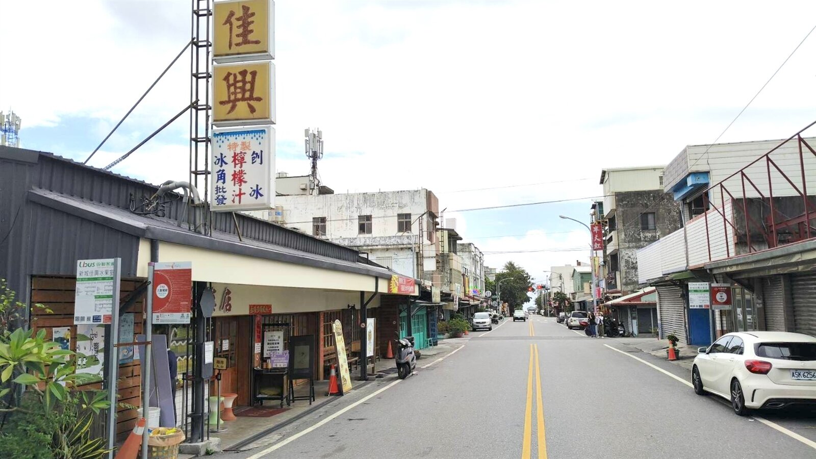 今年端午3天連假,花蓮縣旅宿住房率低於3成,新城老街過了尖峰時間,路上幾乎沒人。記者王思慧/攝影