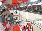 沒小鴨生意差　攤商：「要跑路了」