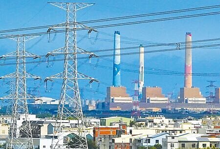 台中火力發電廠。(本報資料照片)