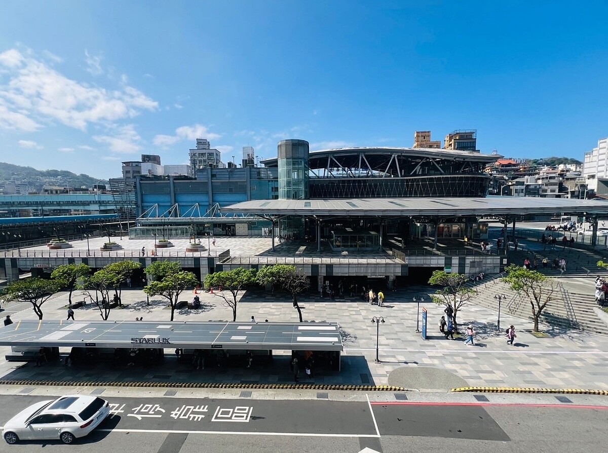 「汐科站」奪房市交易王! 「這兩站」火車宅免千萬 永慶房產集團盤點近一年北北基桃台鐵熱門交易站點,其中基隆火車站周遭平均總價僅626萬元,為榜上最便宜。房市示意圖/永慶房產集團提供