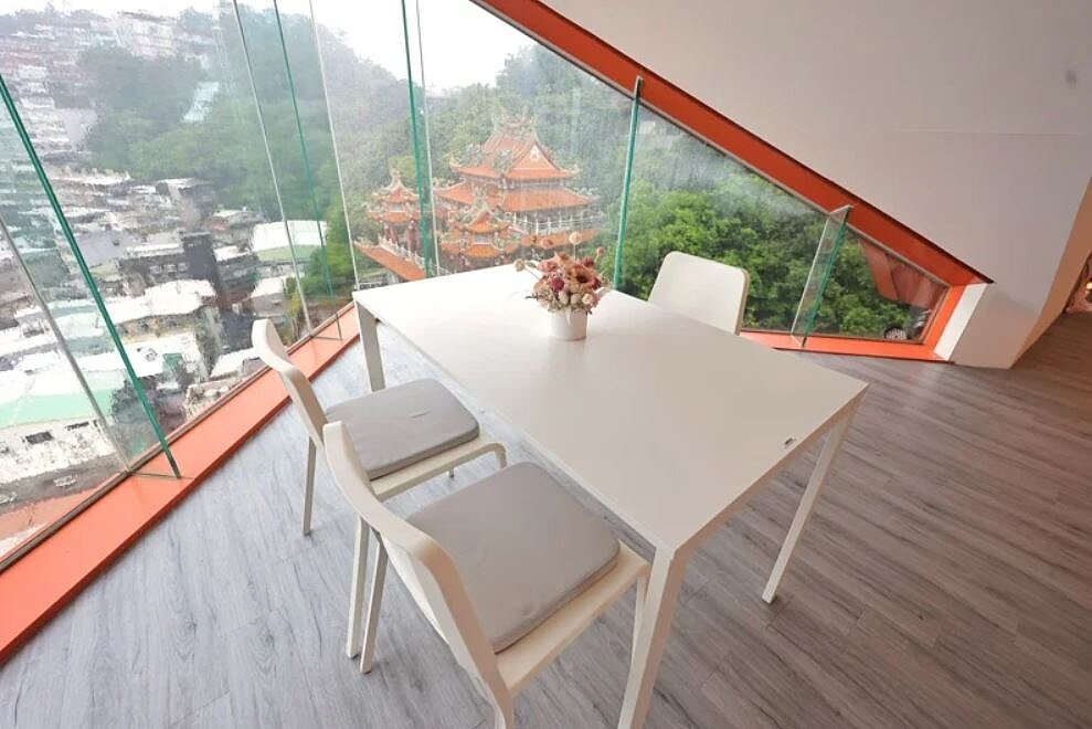 「基隆塔」高空文化書店「鳶 Milvus」啟用,結合閱讀、氣味、蔬食。圖/基隆市政府提供