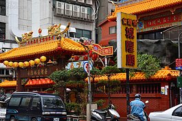 廟宇出入民眾較為複雜,且某些宮廟不定時舉辦廟會，影響居民居住品質，也是嫌惡設施之一。（圖文/好房News記者 陳韋帆）