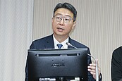 毒理專家批下修換照年齡「懲罰高齡駕駛」交長留言回擊