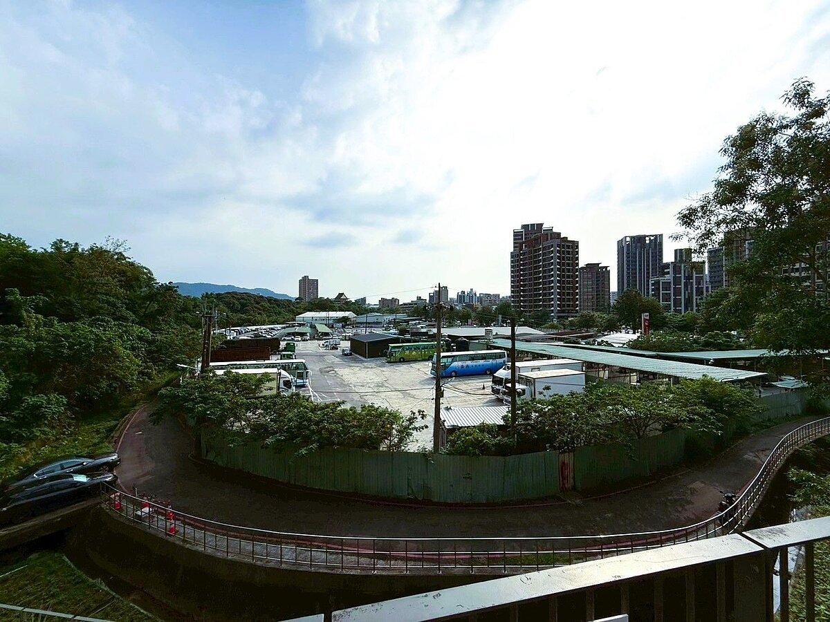 新北土城暫緩發展區區段徵收案西側現況。圖/新北市城鄉局提供