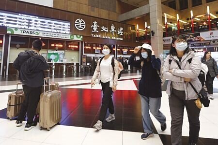 新增4+1天假期,總統府28日公布這項法律,新增假日正式實施上路。圖∕本報資料照片